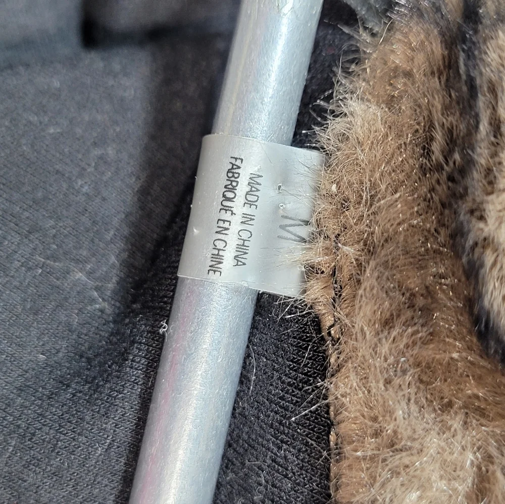 T Tahari Faux Fur Hooded Open Vest - Picture 5 of 7